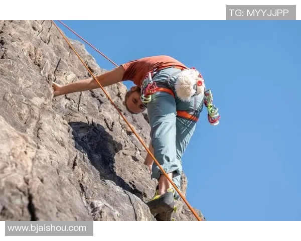 武汉攀岩队中路突破革新探索新高度助力攀岩运动发展