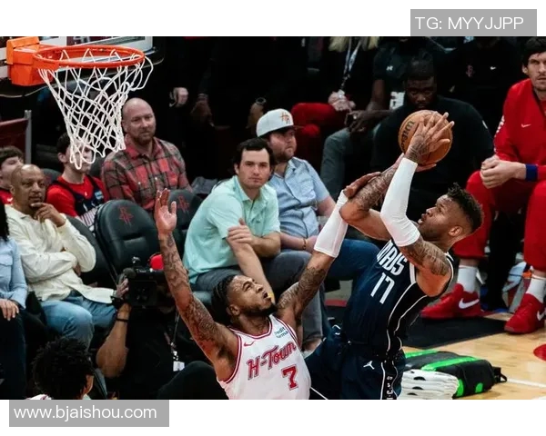 独行侠与火箭激战回顾：2018年2月12日的精彩对决与赛后分析